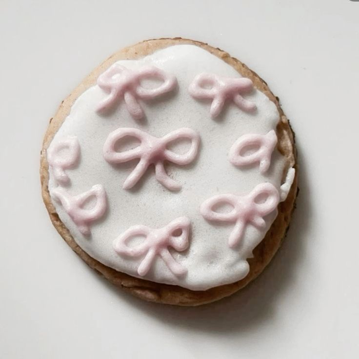 pink ribbon cookie